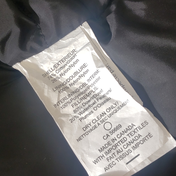 Moose Knuckles Women's Stirling Parka - Picture 10 of 13